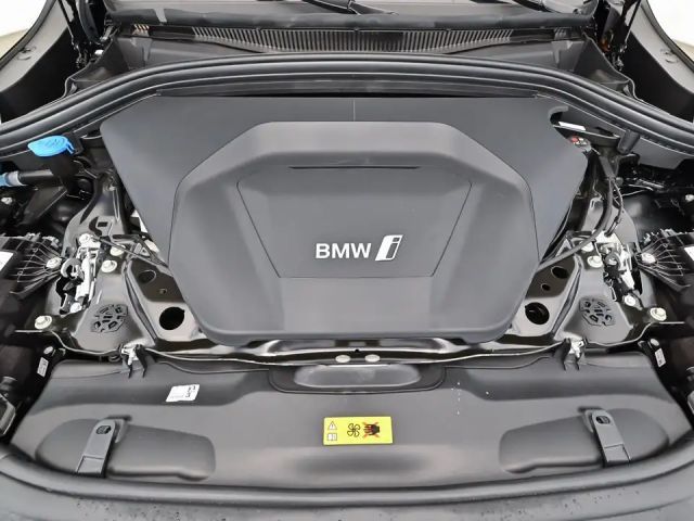 BMW iX2 eDrive20