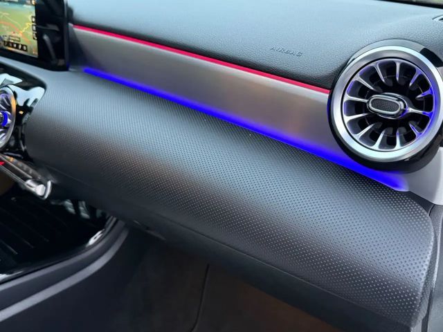 Mercedes-Benz A 250 A 250 e AMG Line