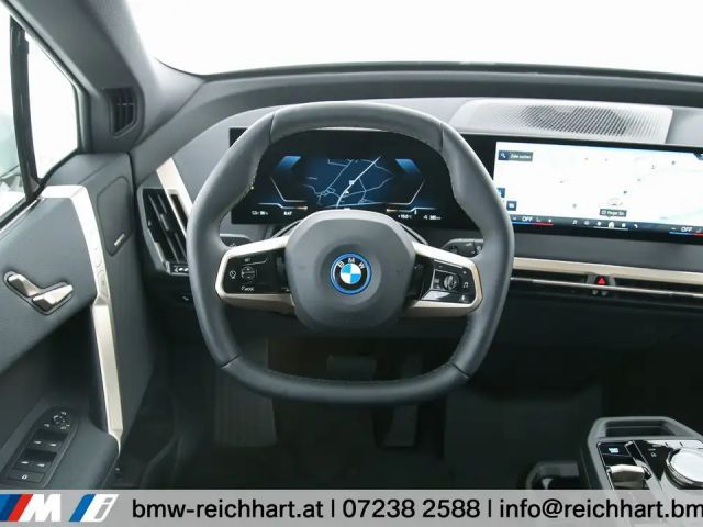 BMW iX xDrive40