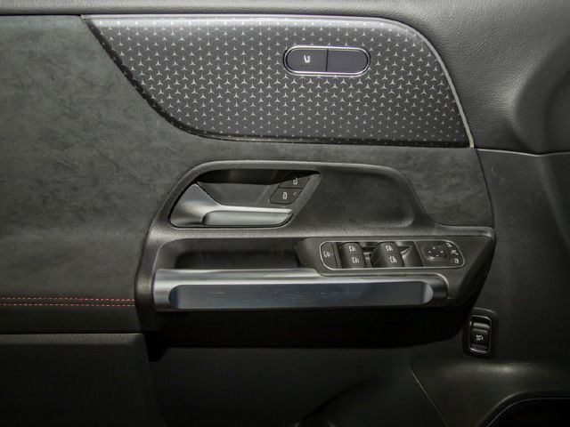 Mercedes-Benz GLB 220 4MATIC GLB 220 d