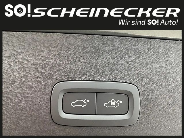 Volvo XC40 Dark Plus