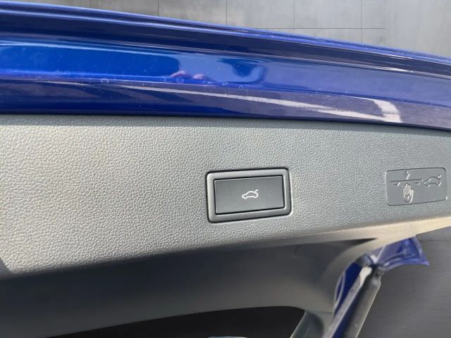 Volkswagen Golf DSG Sport Variant