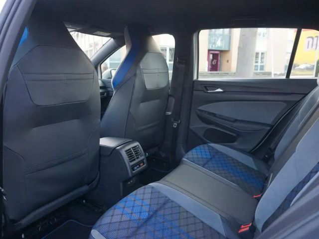 Volkswagen Golf 4Motion Golf VIII IQ.Drive