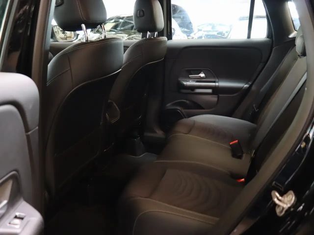 Mercedes-Benz GLA 180 GLA 180 d