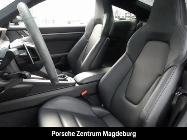 Porsche 992 Carrera Coupé