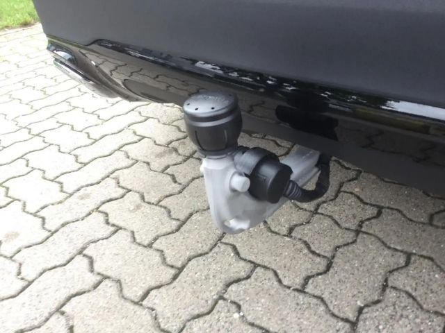 Mercedes-Benz GLA 200 Progressive