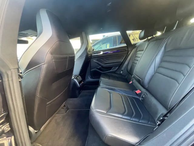 Volkswagen Arteon R-Line