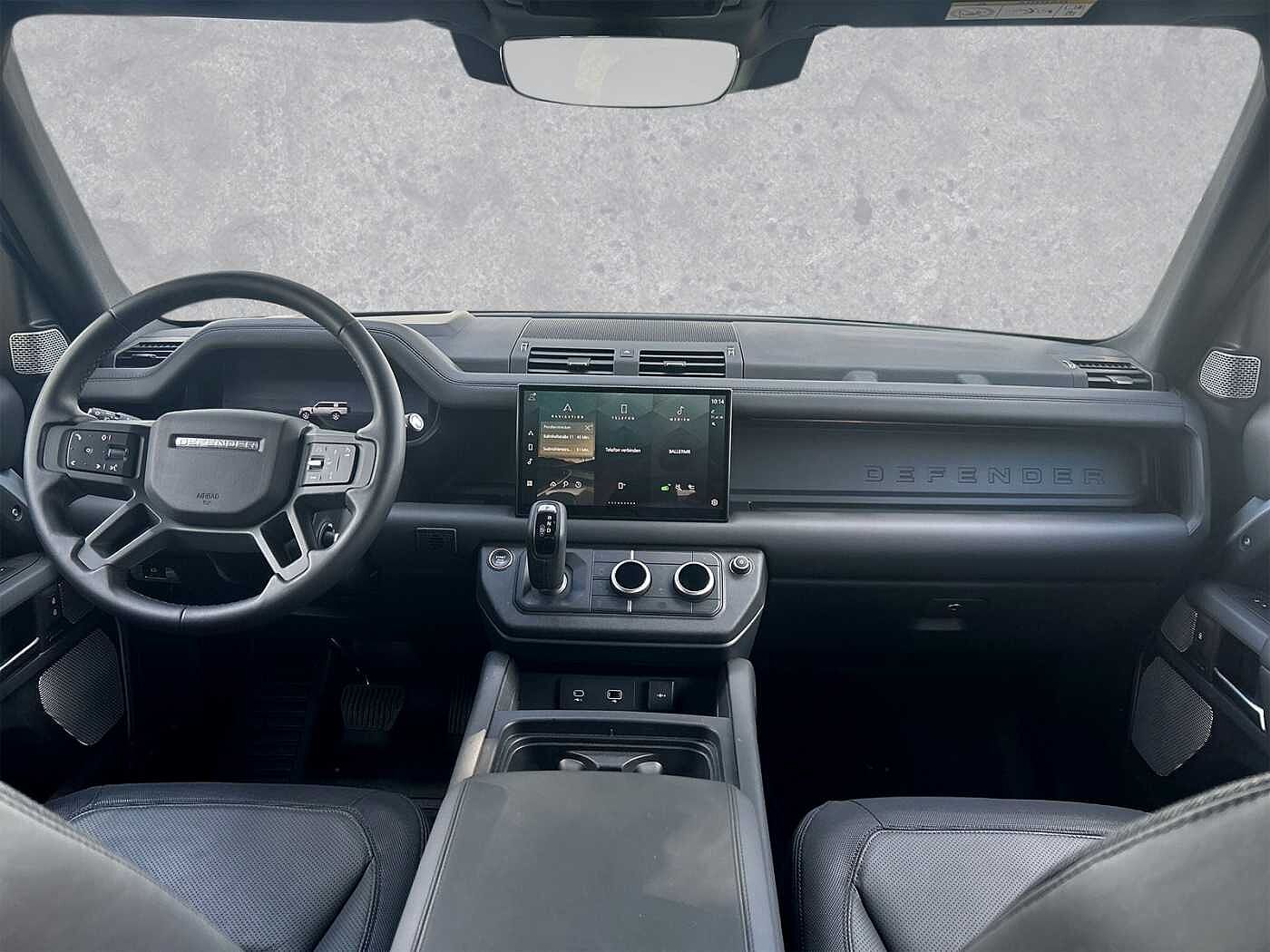 Land Rover Defender Dynamic HSE