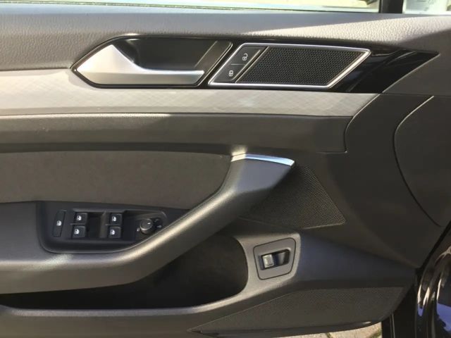 Volkswagen Passat Business Variant