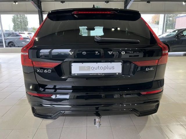 Volvo XC60 AWD Dark Plus
