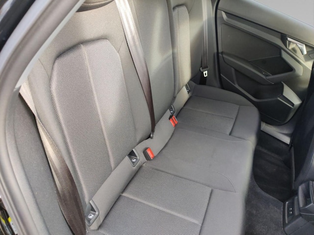 Audi A3 35 TFSI S-Line S-Tronic Sedan