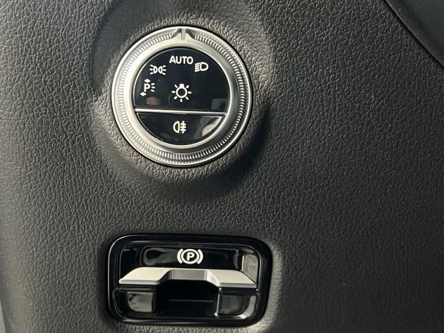 Mercedes-Benz C 220 AVANTGARDE C 220 d Sedan