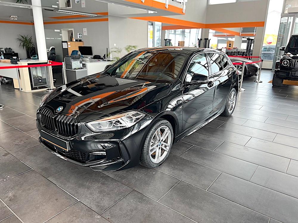 BMW 118 118i M-Sport Sedan