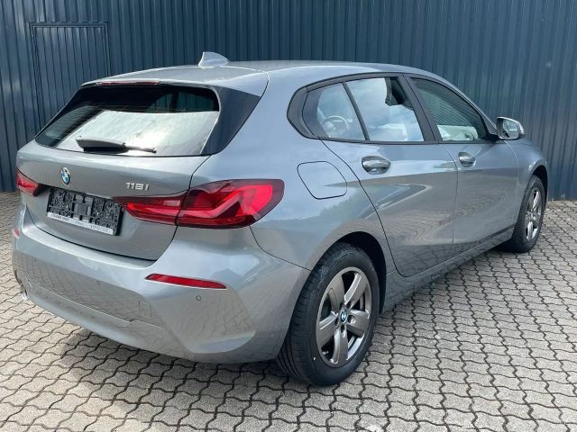 BMW 116 116i 5-deurs Sedan