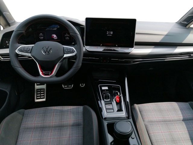 Volkswagen Golf 2.0 TSI DSG