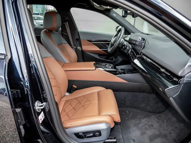 BMW 530 530e M-Sport Sedan