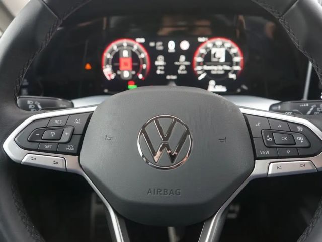 Volkswagen Golf 1.5 eTSI Golf VIII