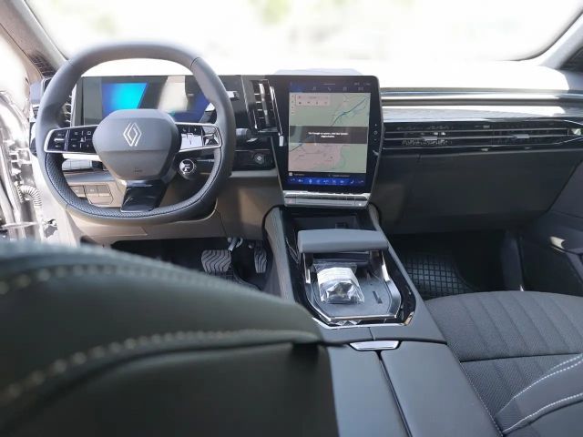 Renault Espace E-Tech Iconic