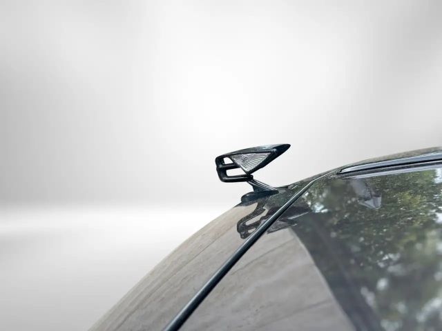 Bentley Flying Spur V8