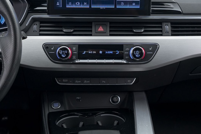 Audi A4 40 TFSI S-Tronic Sedan