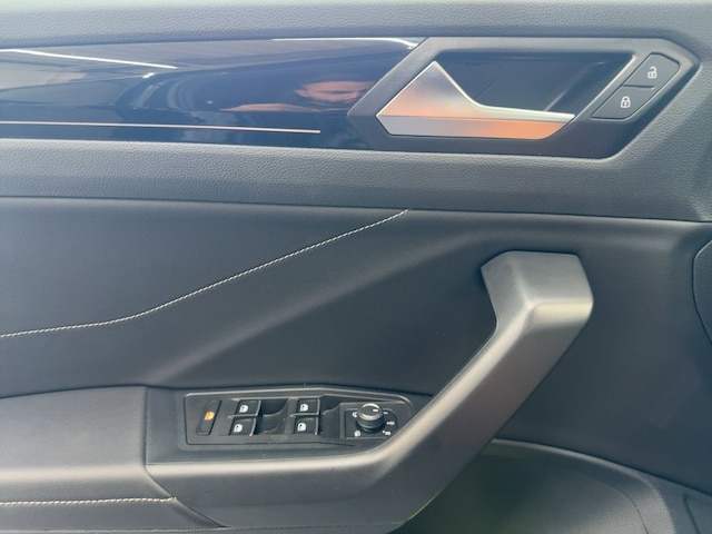 Volkswagen T-Roc T-Roc 2.0 TDI DSG ab 3,99% R-Line AHK ACC Navi LED-Plus Kamera Sitzh. DAB+