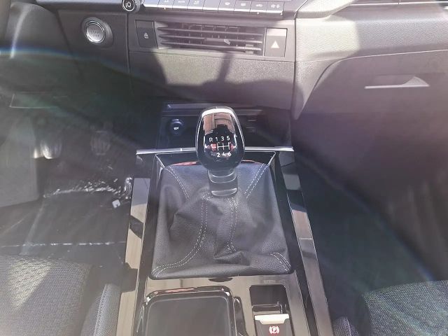 Opel Astra Edition Sports Tourer Turbo