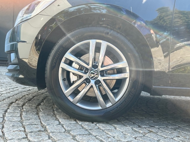 Volkswagen Touran 1.5 TSI DSG