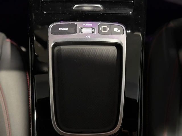 Mercedes-Benz CLA 220 AMG Line CLA 220 d Sedan