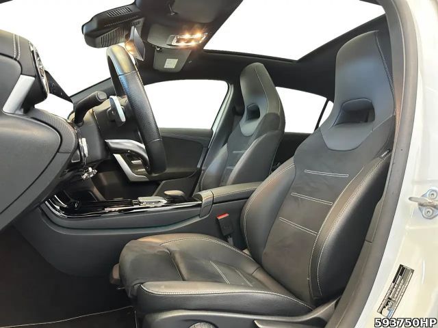 Mercedes-Benz A 180 AMG Line