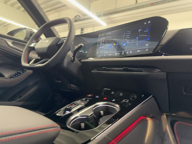 Audi A6 e-tron Avant Quattro