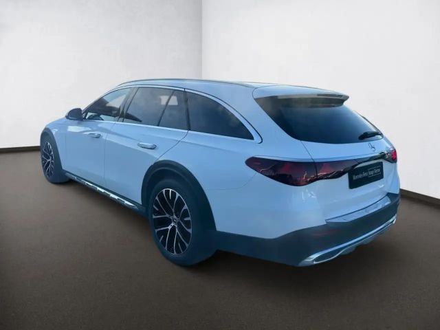 Mercedes-Benz E 220 4MATIC E 220 d Estate