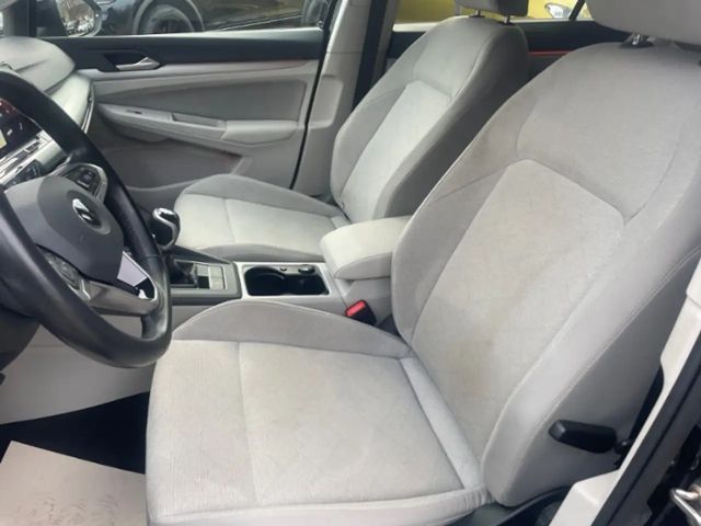 Volkswagen Golf 1.0 TSI Golf VIII Life Variant