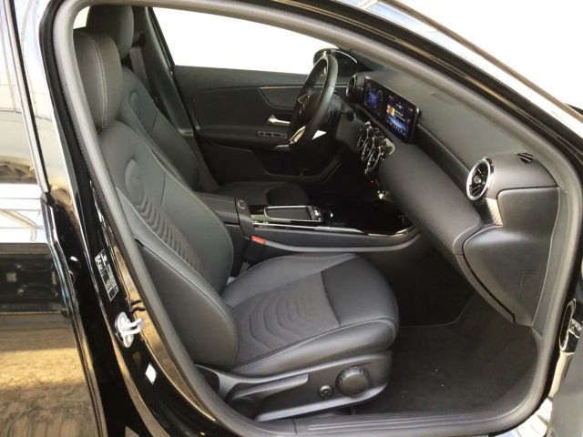 Mercedes-Benz A 180 Progressive