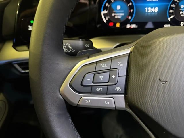 Volkswagen Golf DSG Golf VIII Move Plus