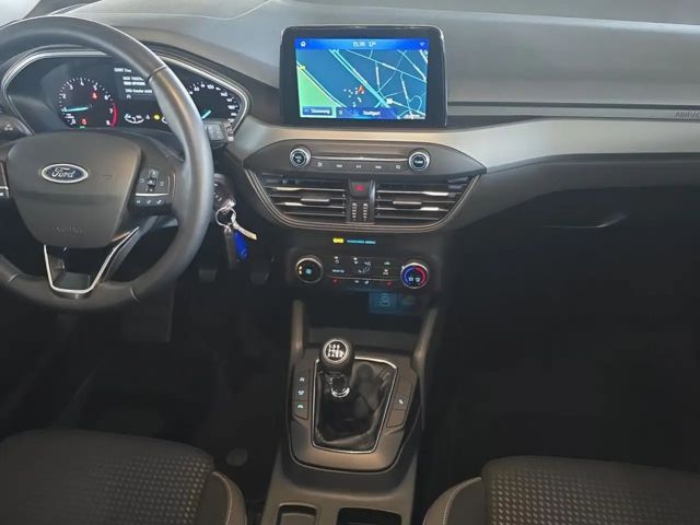 Ford Focus Cool & Connect EcoBoost Wagon