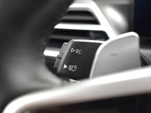 BMW 320 320d M-Sport Sedan