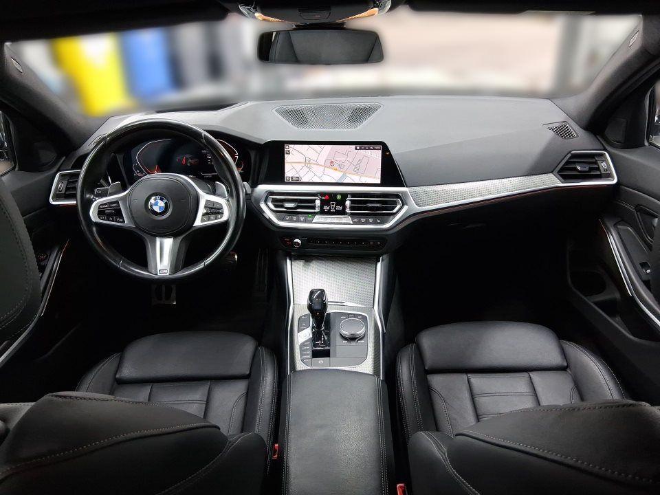 BMW 320 320i Sedan xDrive