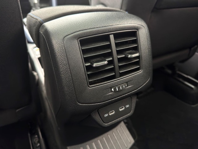 Volkswagen T-Roc 1.5 TSI DSG R-Line