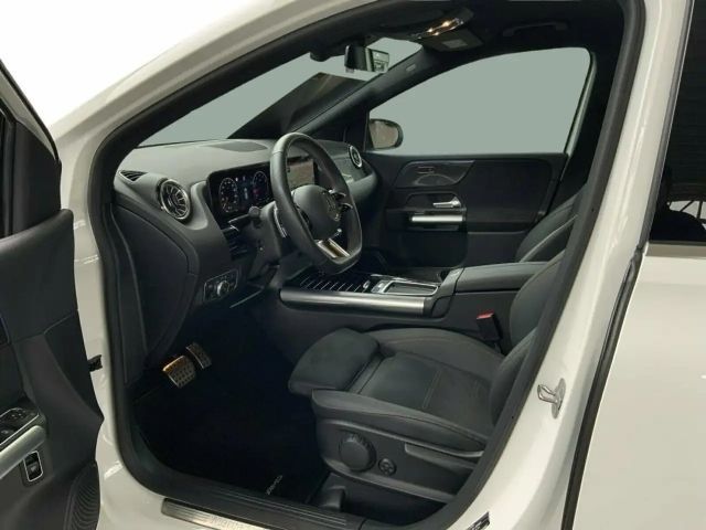 Mercedes-Benz B 200 AMG Line