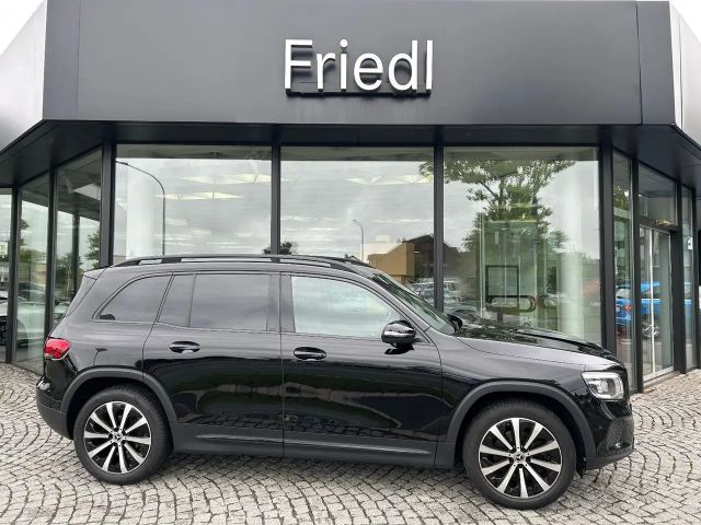 Mercedes-Benz GLB 200 4MATIC