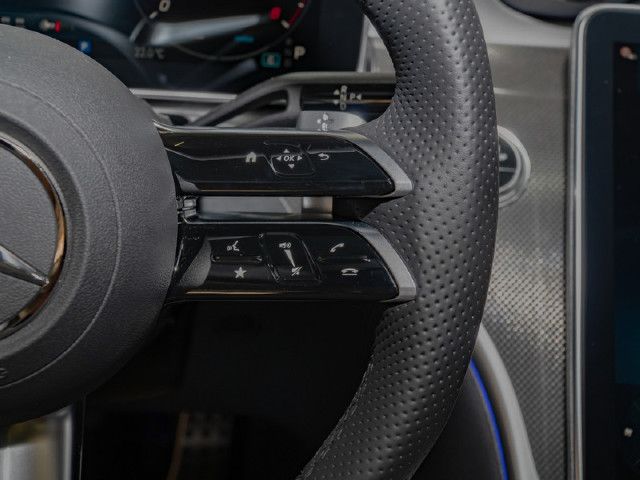 Mercedes-Benz C 200 AMG Line Sedan