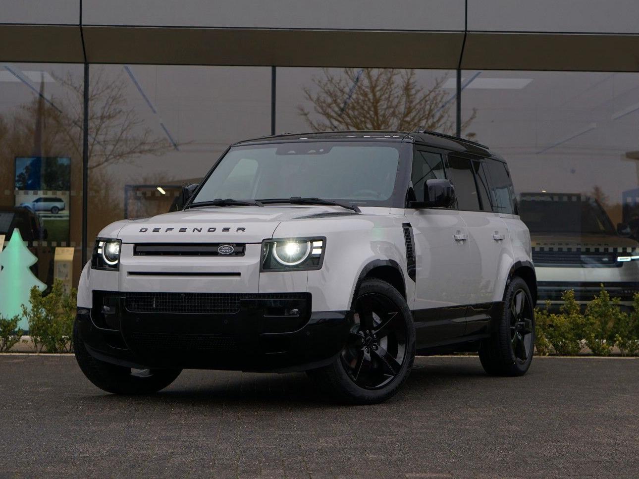 Land Rover Defender 110 Dynamic HSE