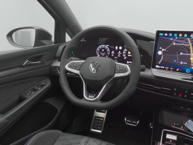 Volkswagen Golf 1.5 eTSI IQ.Drive R-Line