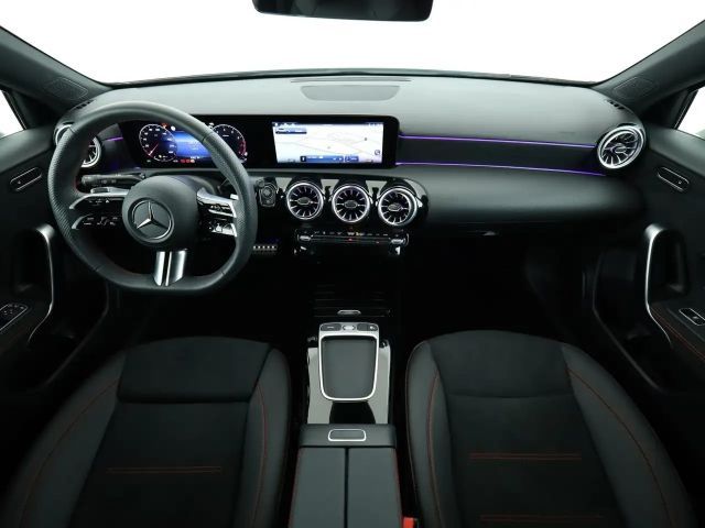 Mercedes-Benz A 200 AMG Line