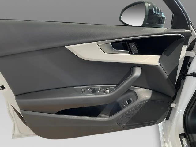 Audi A4 35 TFSI S-Line