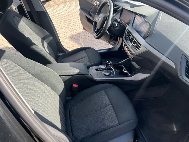 BMW 120 120d Advantage pakket Sedan