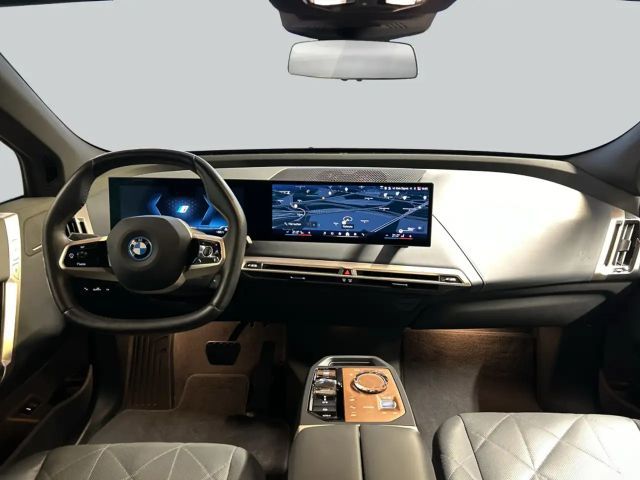 BMW iX xDrive40