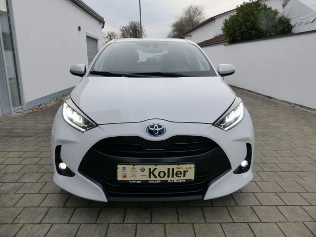 Toyota Yaris Hatchback Hybride Team D