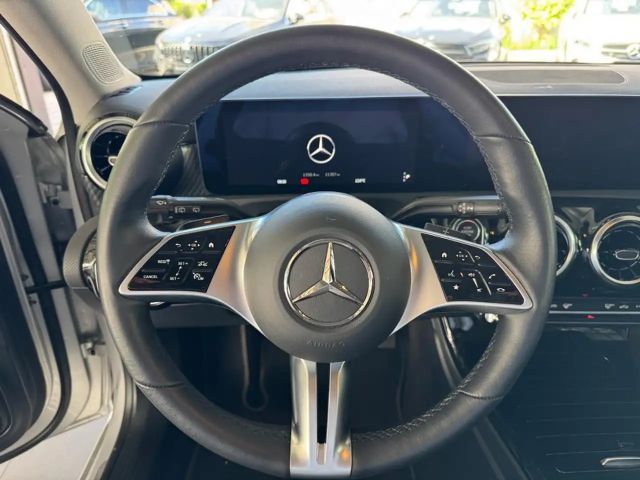 Mercedes-Benz A 180 Progressive