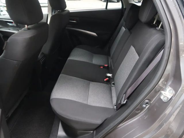 Suzuki S-Cross AllGrip Hybrid